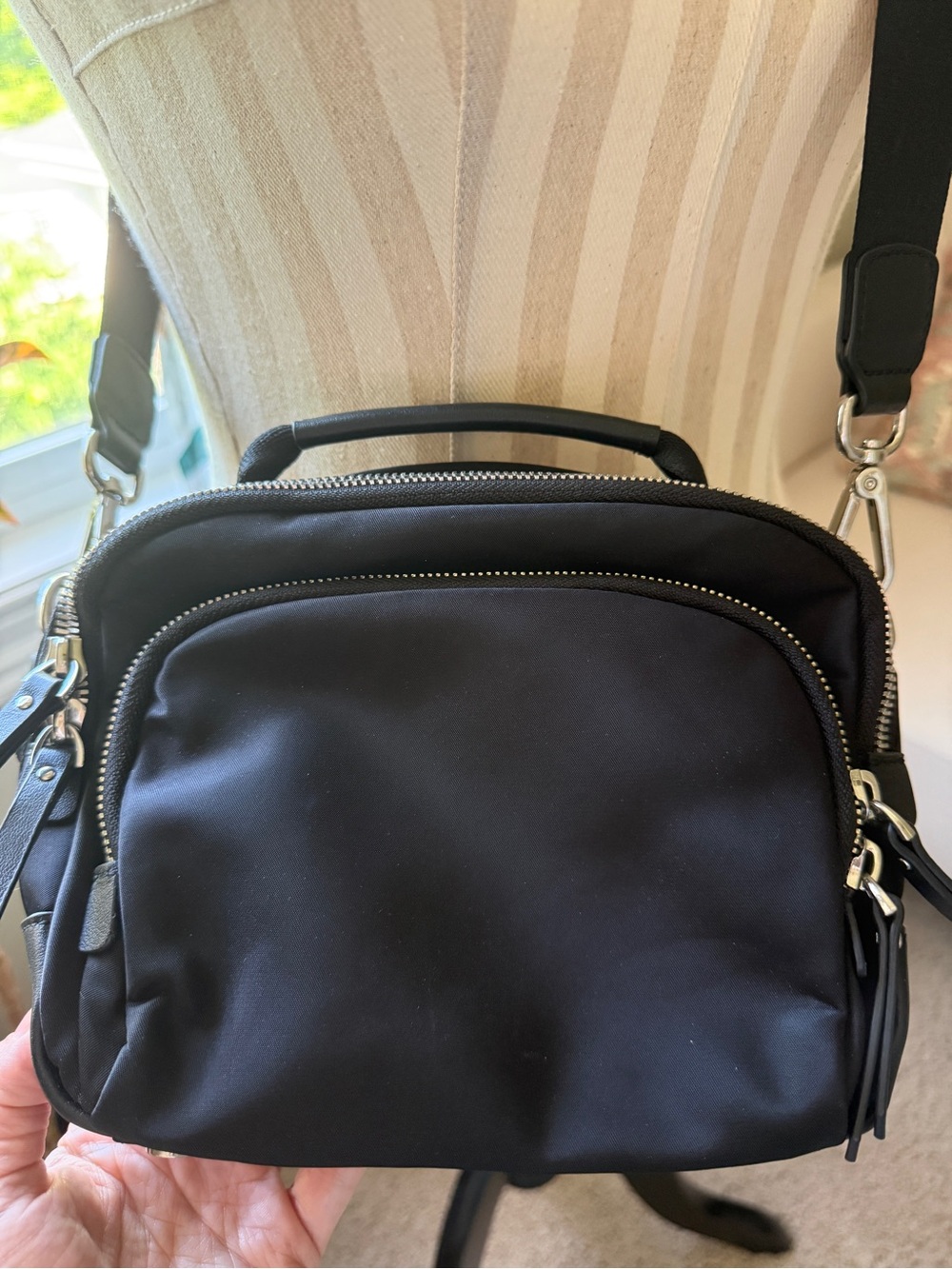 Quince Black Crossbody Bag with Adjustable Strap - Picture 2 of 8